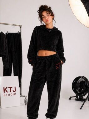 katie j nyc mara sweater black
